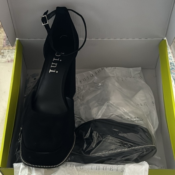 Gianni Bini Otten black suede ankle strap chunky heels square toe shoes Sz 10 - Picture 4 of 9